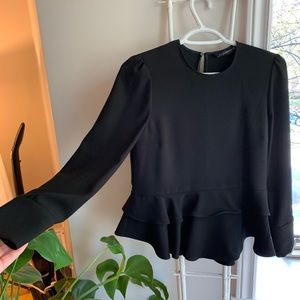 🥂✨ Zara - black ruffle sleeves top